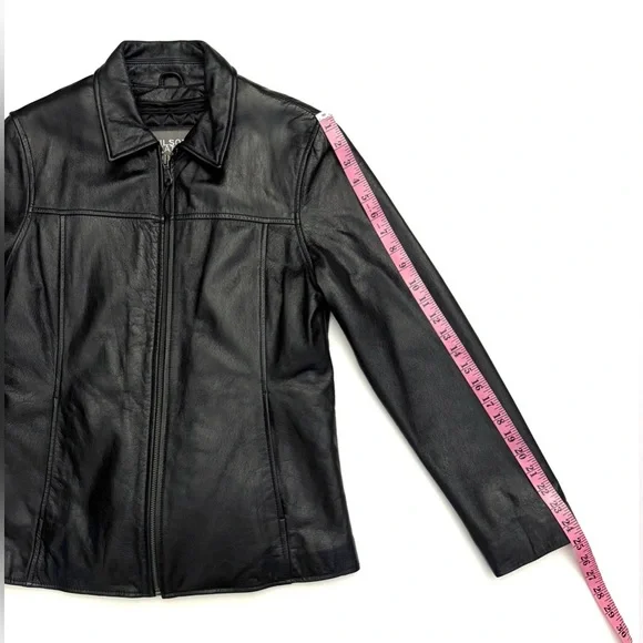 Wilsons Leather Women's Trinsulate Insulation Black Leather Jacket Size - M